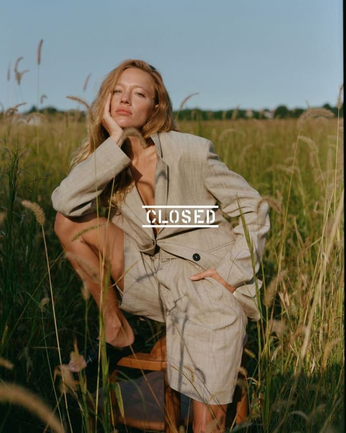 closed-ss23-women-wild-fields-2.jpg
