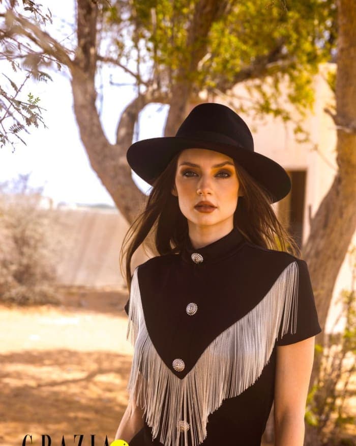 cowboy-girl-on-a-fashion-walk-by-negin-sadeghi-2.jpg