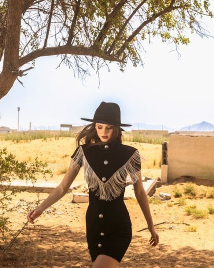 cowboy-girl-on-a-fashion-walk-by-negin-sadeghi-3.jpg