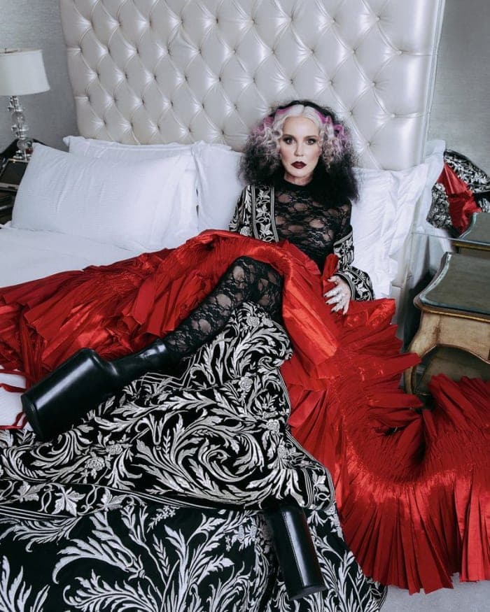 daphne-guinness-by-dylan-perlot-3.jpg
