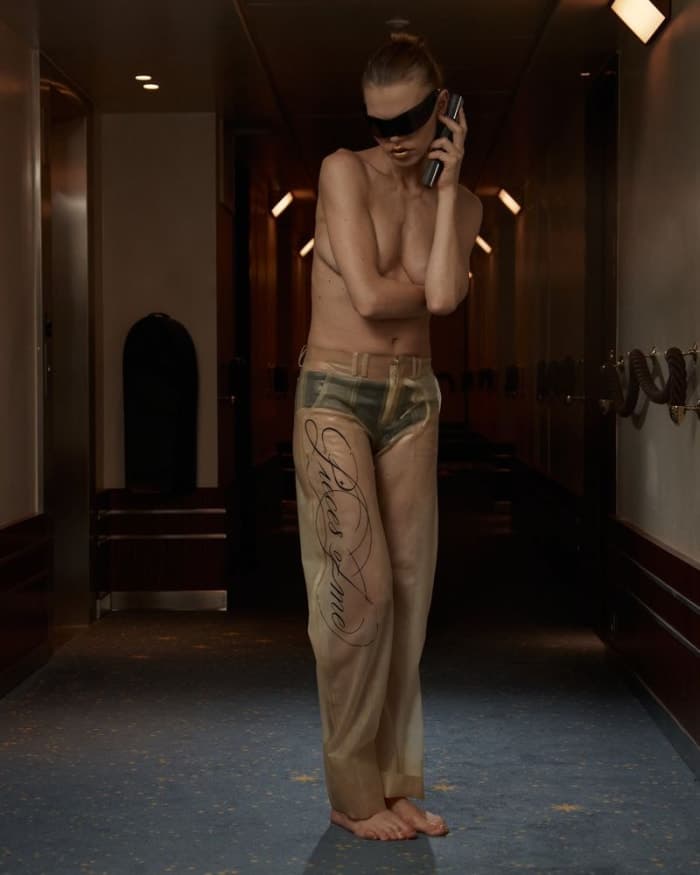 daphne-maas-for-city-magazine-hong-kong-2.jpg