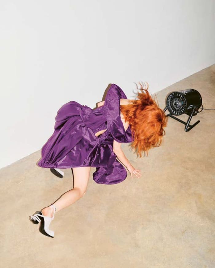 defy-gravity-4.jpg
