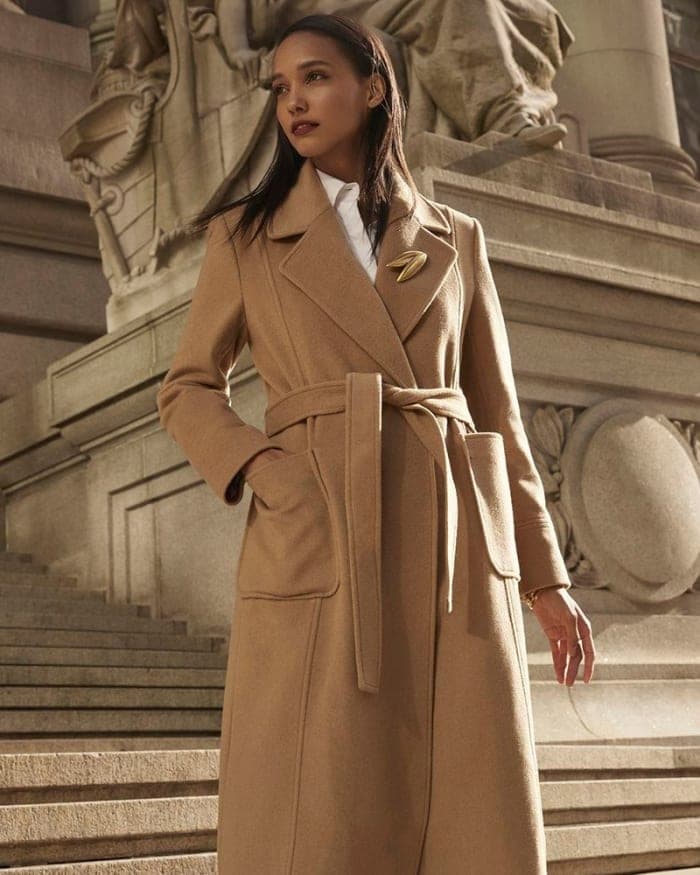donna-karan-fall-2022-campaign-5.jpg