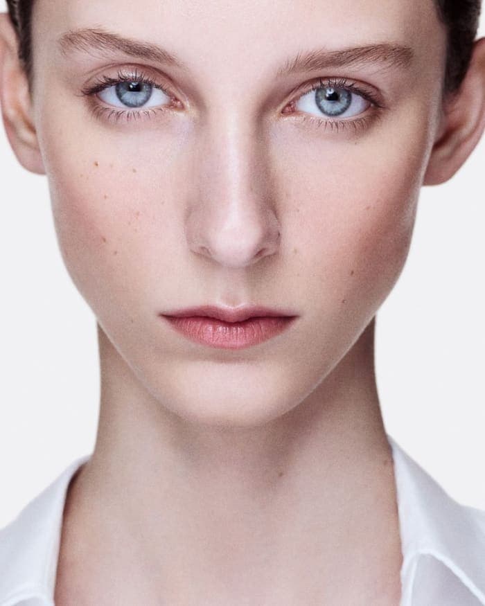 dries-van-noten-beauty-tinted-lip-balms-5.jpg