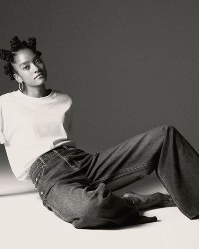 esprit-spring-summer-2022-campaign-3.jpg