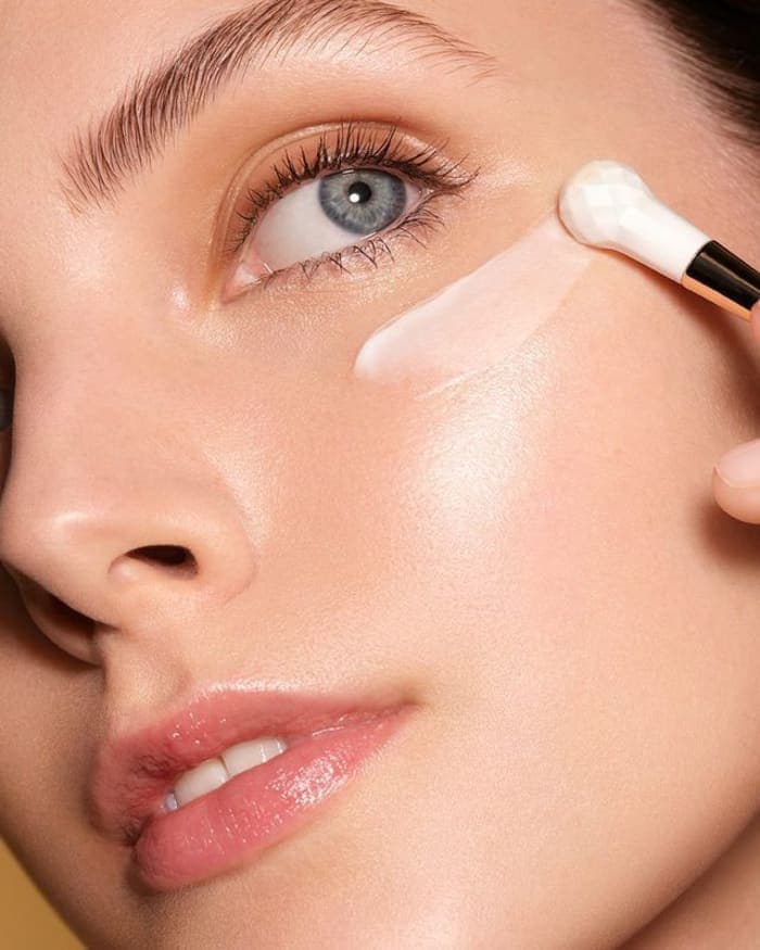 estee-lauder-re-nutriv-skincare-campaign-3.jpg