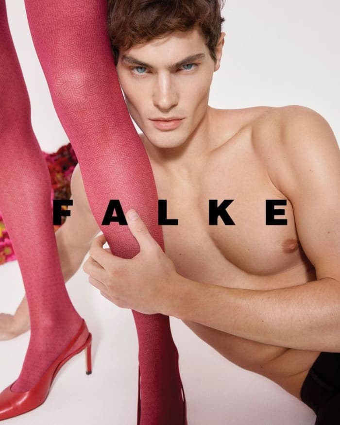 falke-s-s-2022-campaign-2.jpg