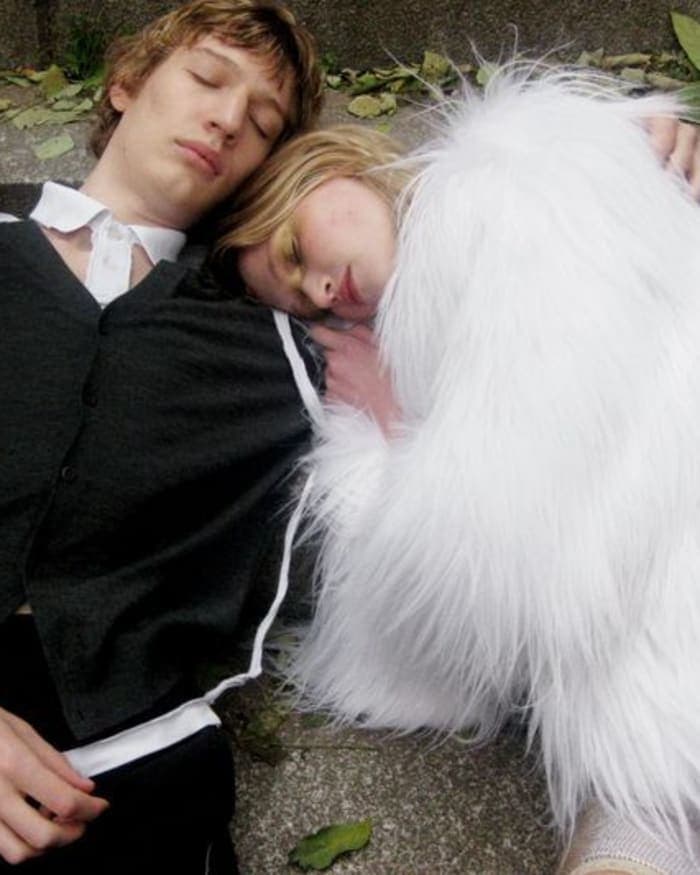 falling-asleep-or-in-love-3.jpg