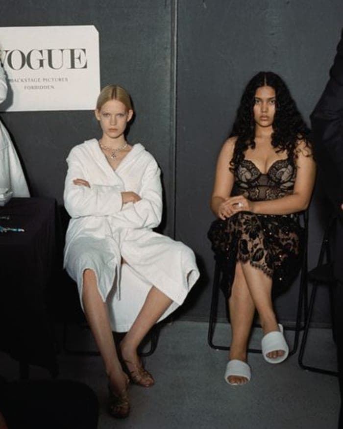 fashion-backstage-2.jpg