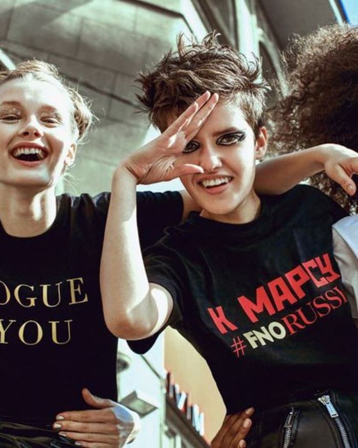 fashions-nights-out-t-shirt-special-for-vogue-russia-online-3.jpg