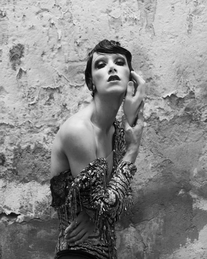 flesh-magazine-im-feeling-good-3.jpg