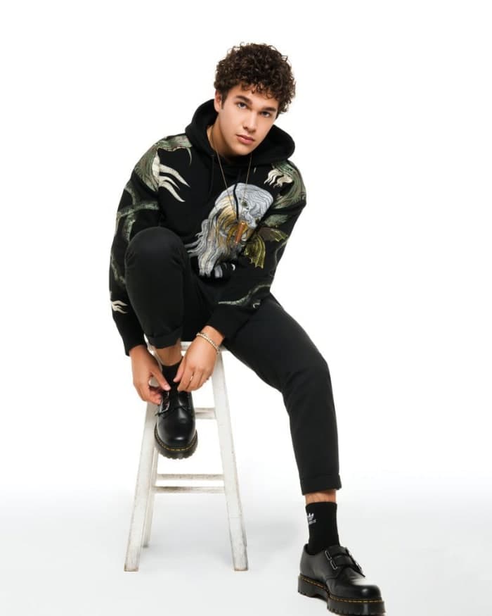 full-contrast-inlove-magazine-2.jpg