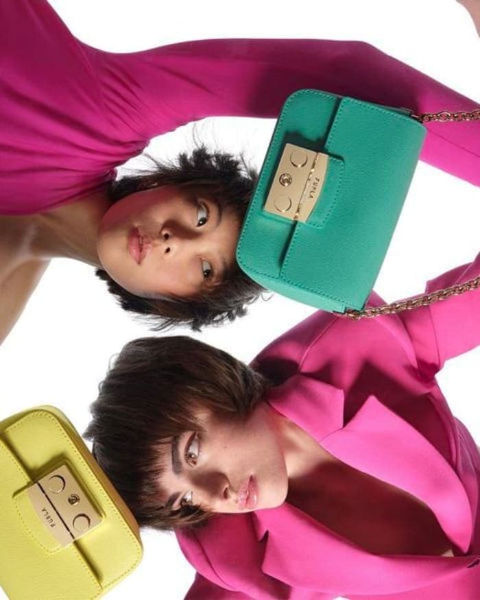 furla-cruise-2023-campaign-by-samuel-ibram-3.jpg