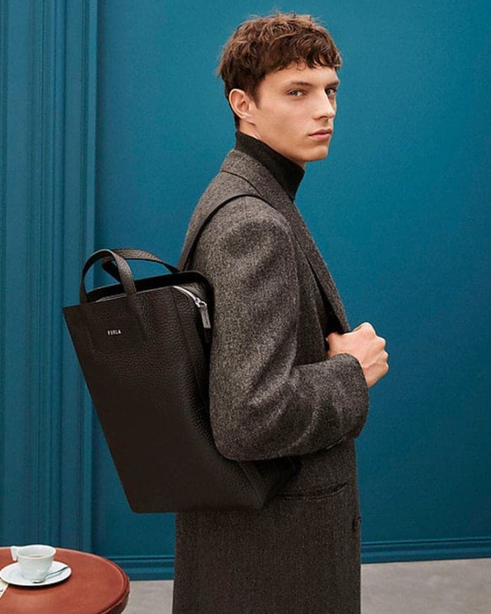 furla-f-w-2020-campaign-2.jpg