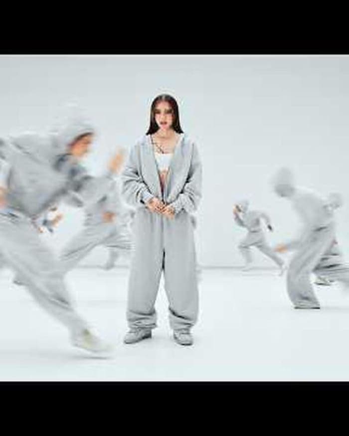 gap-x-sweats-like-this-2026-5.jpg