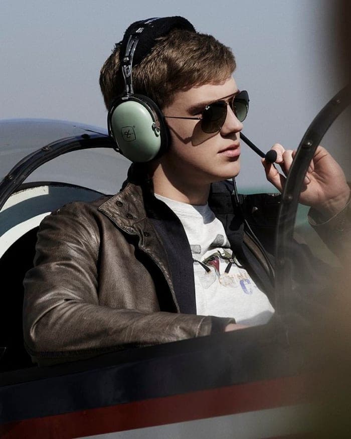 gentleman-magazine-the-aviators-by-simone-battistoni-4.jpg
