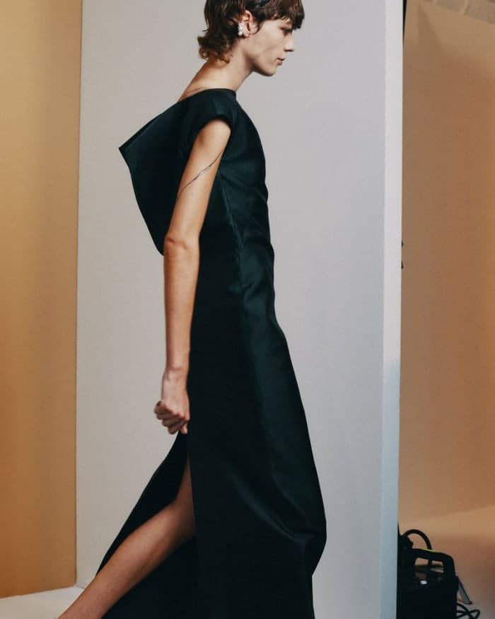 givenchys-new-elegance-4.jpg