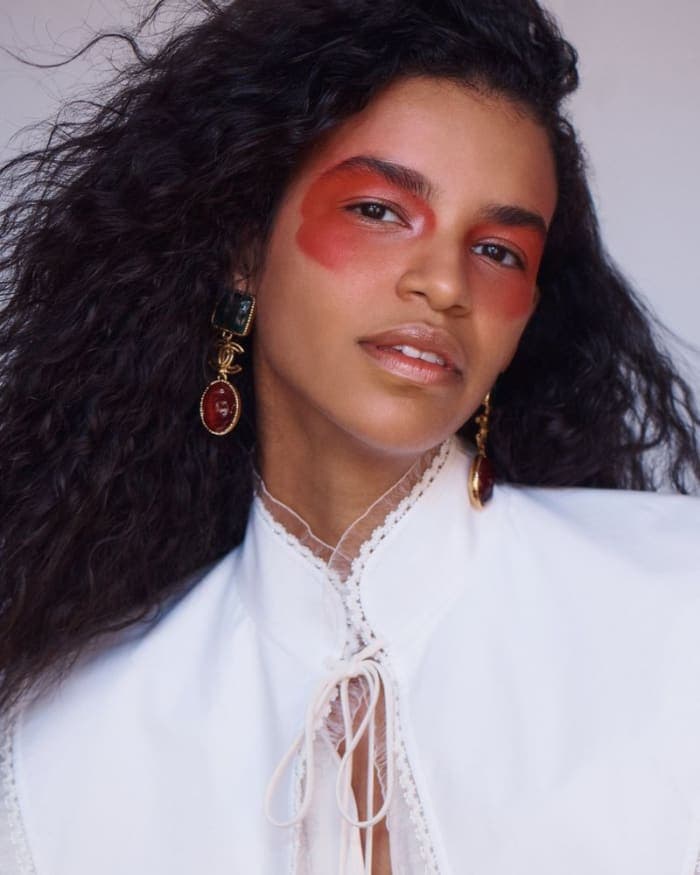 glossy-gaze-4.jpg