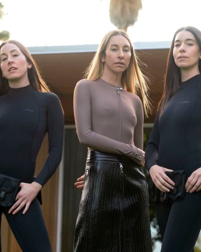 haim-needs-you-right-now-4.jpg