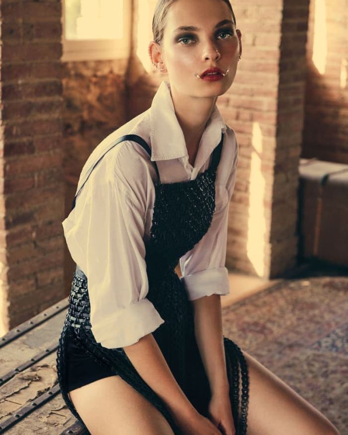 haute-goth-tale-5.jpg