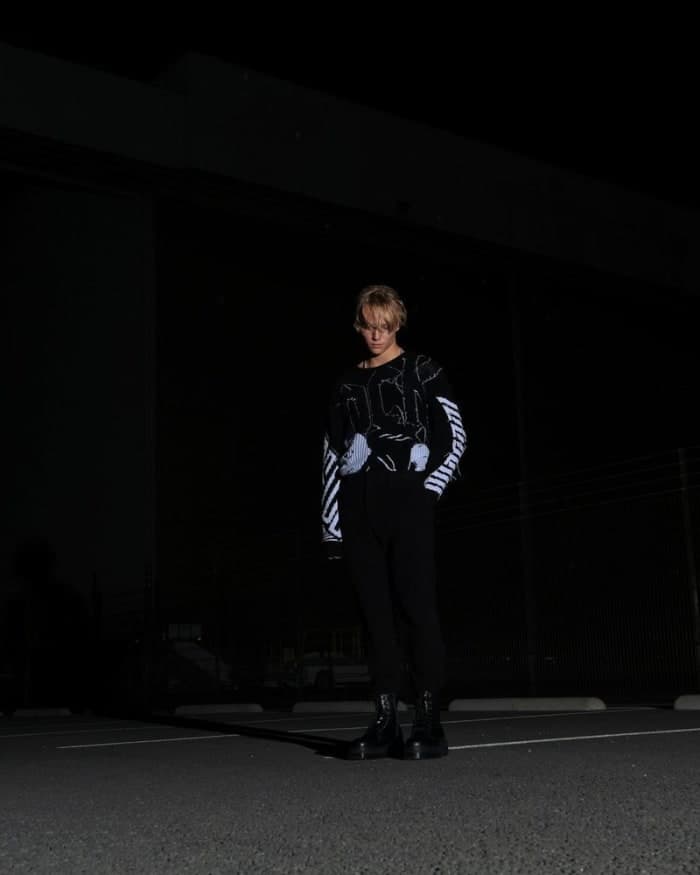 headlights-2.jpg