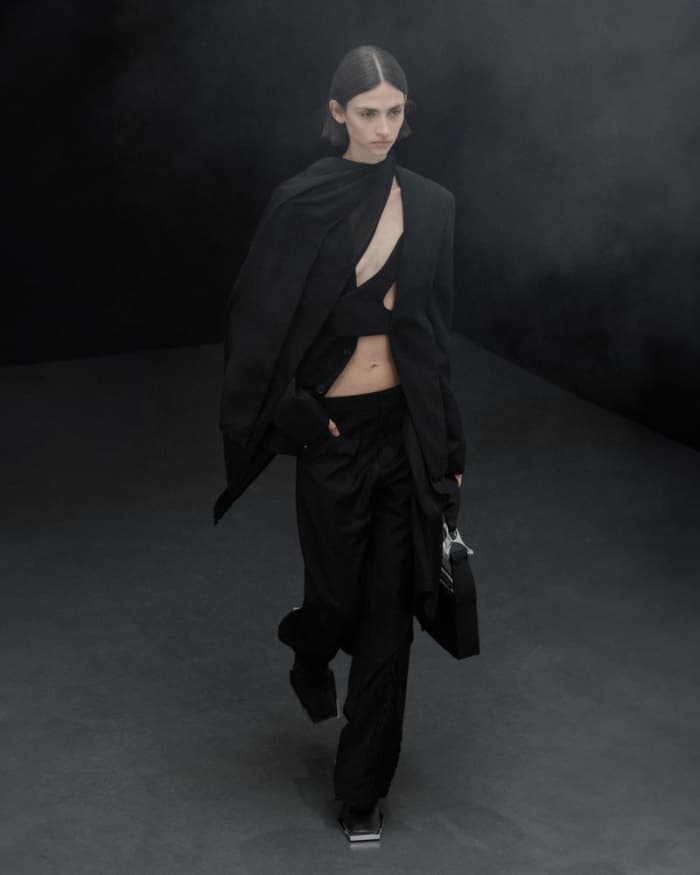heliot-emil-ss25-backstage-4.jpg