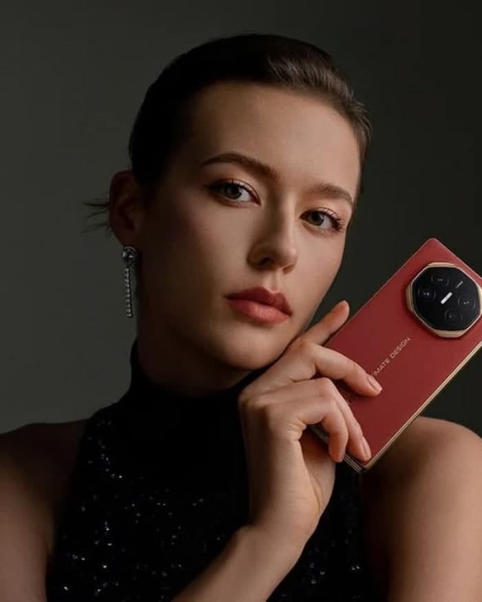 huawei-mate-xt-fall-2024-2.jpg