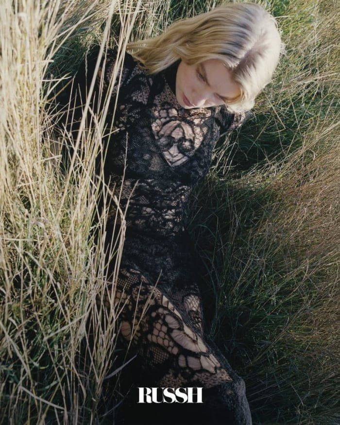in-the-field-donning-christian-dior-4.jpg