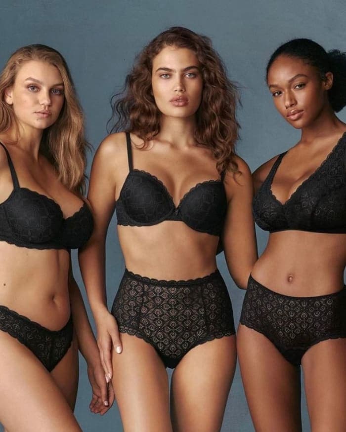 intimissimi-basic-lace-campaign-2.jpg