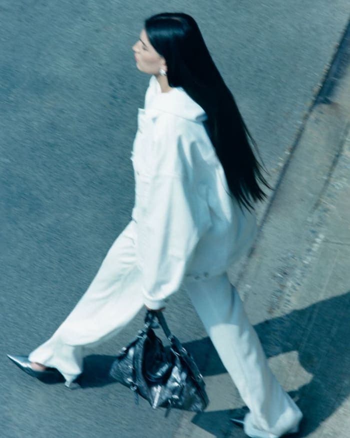 introducing-givenchys-latest-it-bag-the-voyou-3.jpg