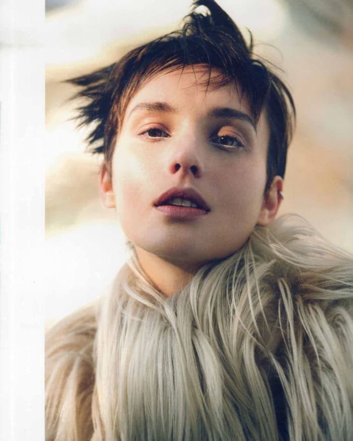 isabel-by-benjamin-for-baku-magazine-4.jpg