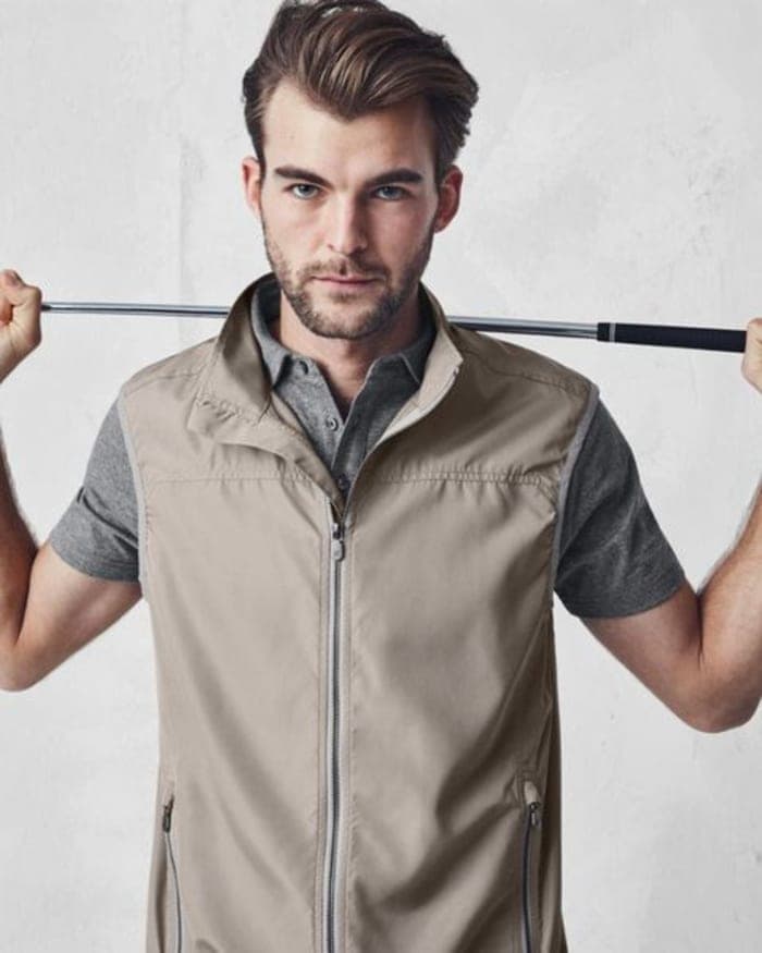 j-hilburn-s-s-18-lookbook-4.jpg