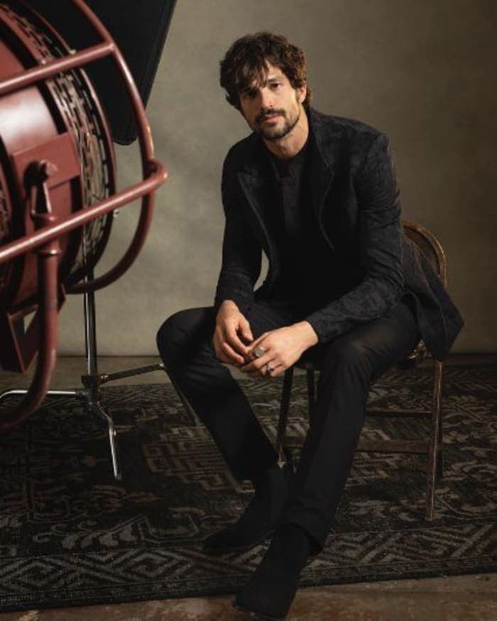 john-varvatos-spring-2023-campaign-3.jpg