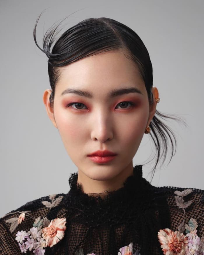 kiss-from-a-rose-by-guillaume-millet-for-marie-claire-international-2.jpg