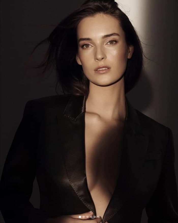 laura-mercier-2023-campaign-3.jpg