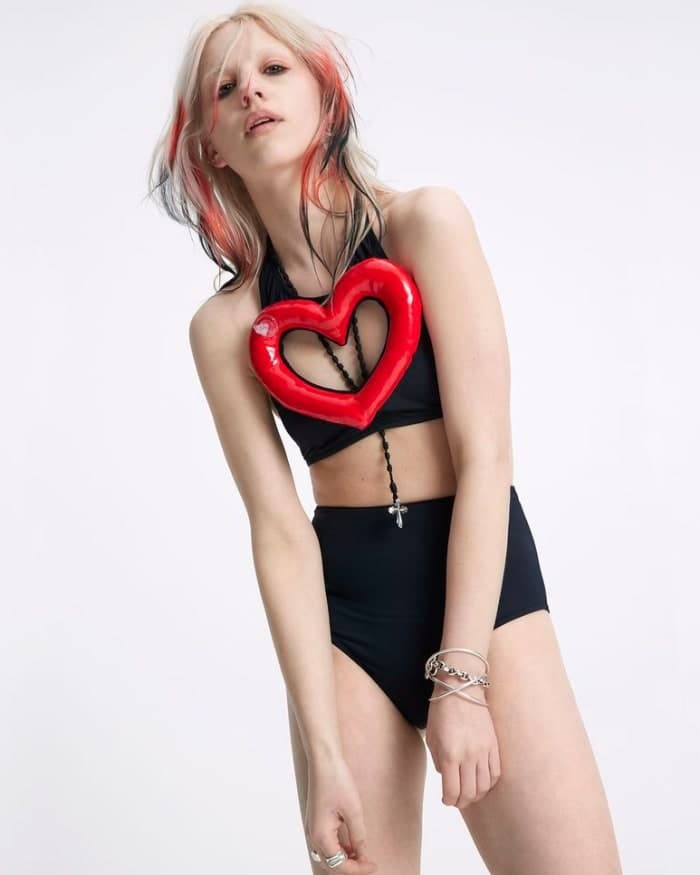 lines-tiers-bares-2.jpg