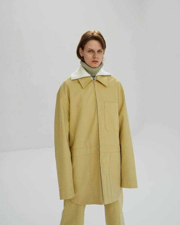 luxury-minimalist-wardrobe-3.jpg
