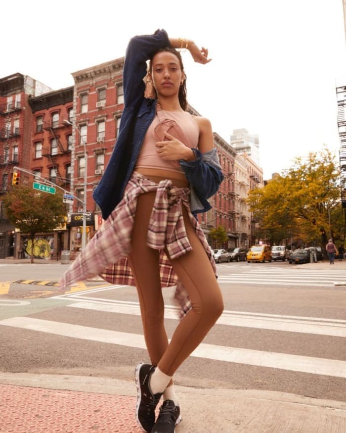 madewell-holiday-21-mwl-salem-lovisa-sahara-4.jpg