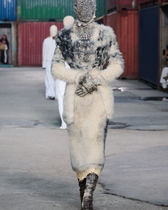 maison-margiela-f-w-26-show-shanghai-3.jpg