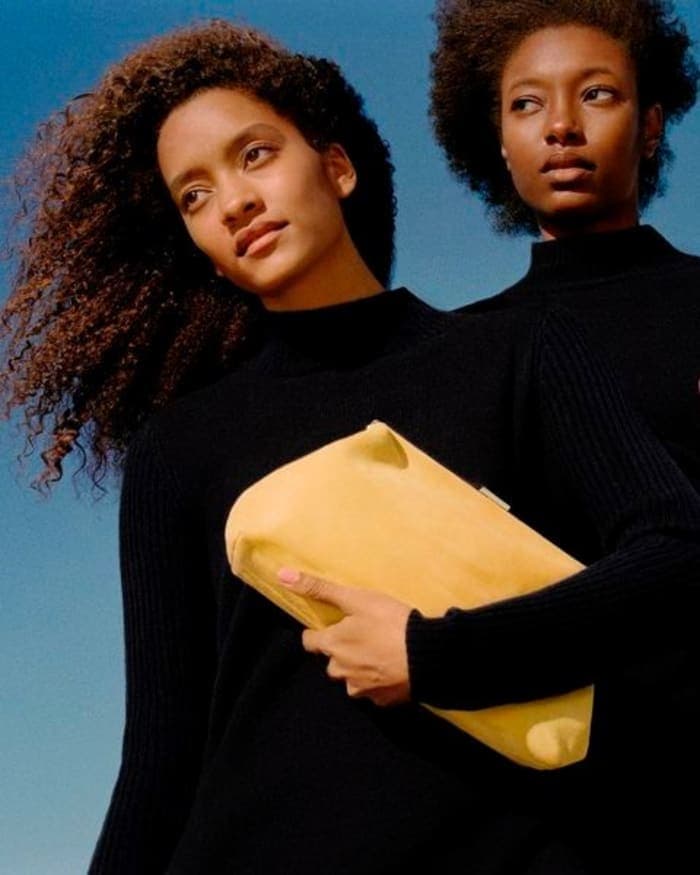 mansur-gavriel-in-fort-tilden-ny-3.jpg