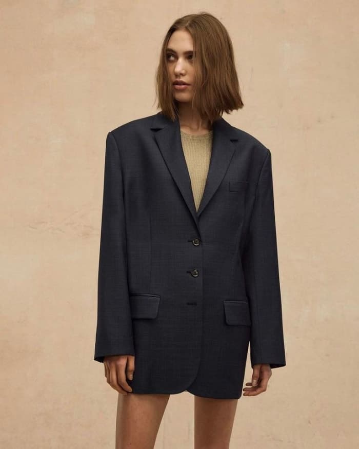 marissa-webb-pre-fall-2023-lookbook-photographed-by-michael-creagh-3.jpg
