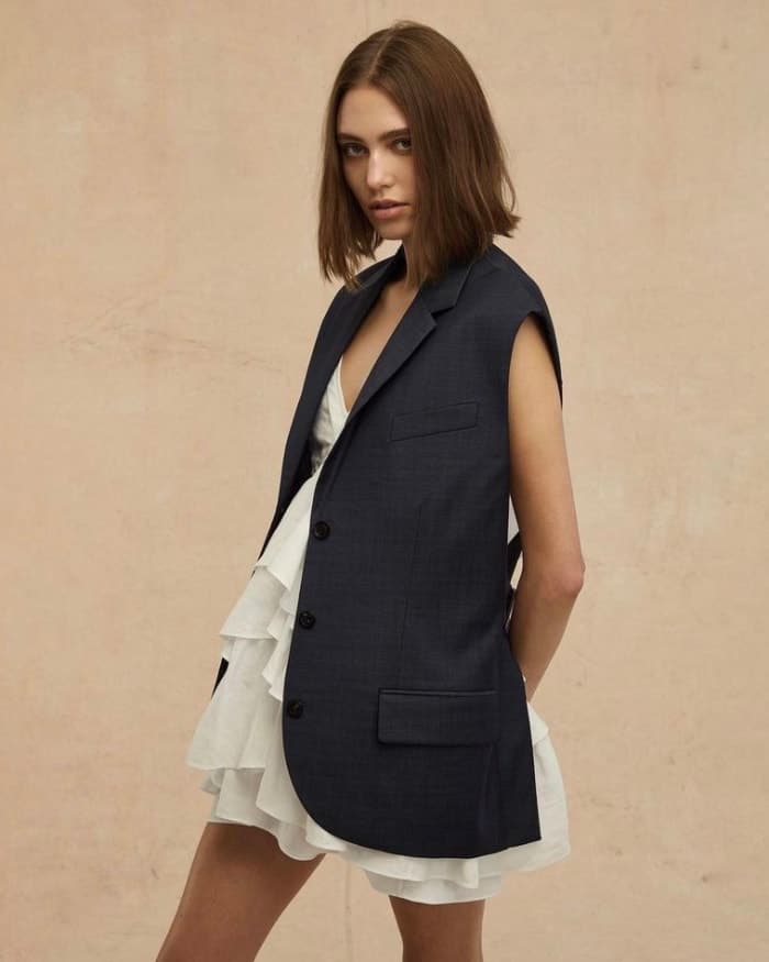 marissa-webb-pre-fall-2023-lookbook-photographed-by-michael-creagh-4.jpg