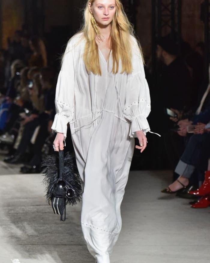 marquesalmeida-f-w-18-show-3.jpg