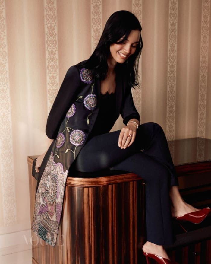 marushika-unveils-the-meheroon-collection-5.jpg
