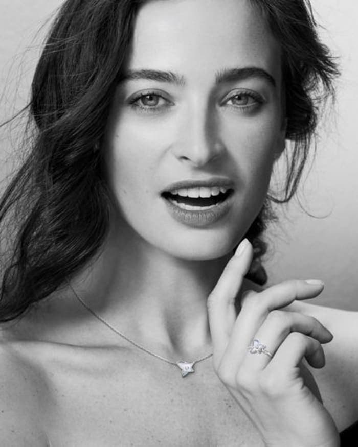 mauboussin-jewelry-2021-campaign-by-sylvie-lancrenon-2.jpg