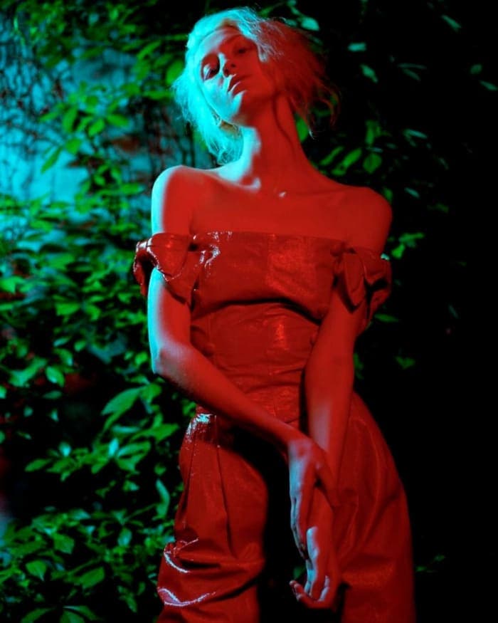metal-magazine-profondo-rosso-by-fallas-and-faga-2.jpg