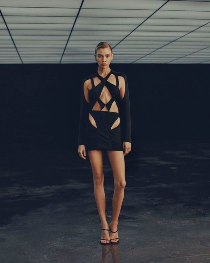 monot-f-w-21-show-4.jpg