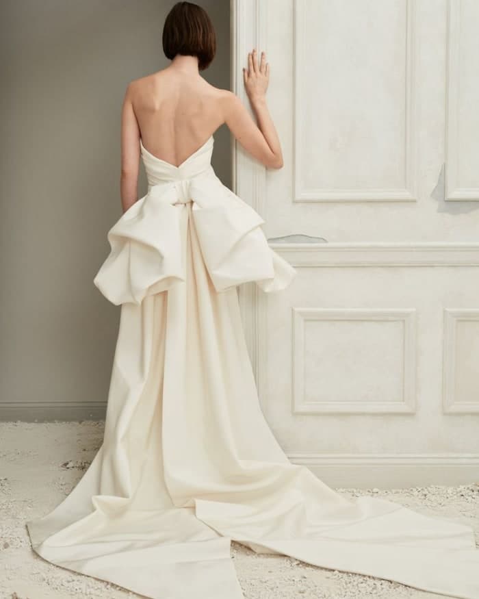 oscar-de-la-renta-fw-19-bridal-2.jpg