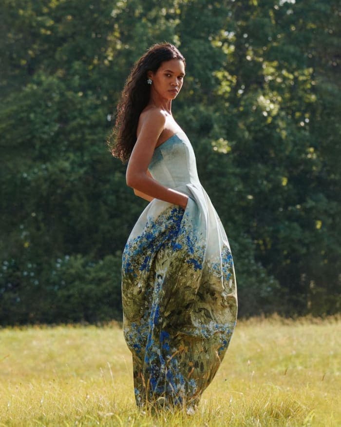 oscar-de-la-renta-pre-spring-2022-3.jpg
