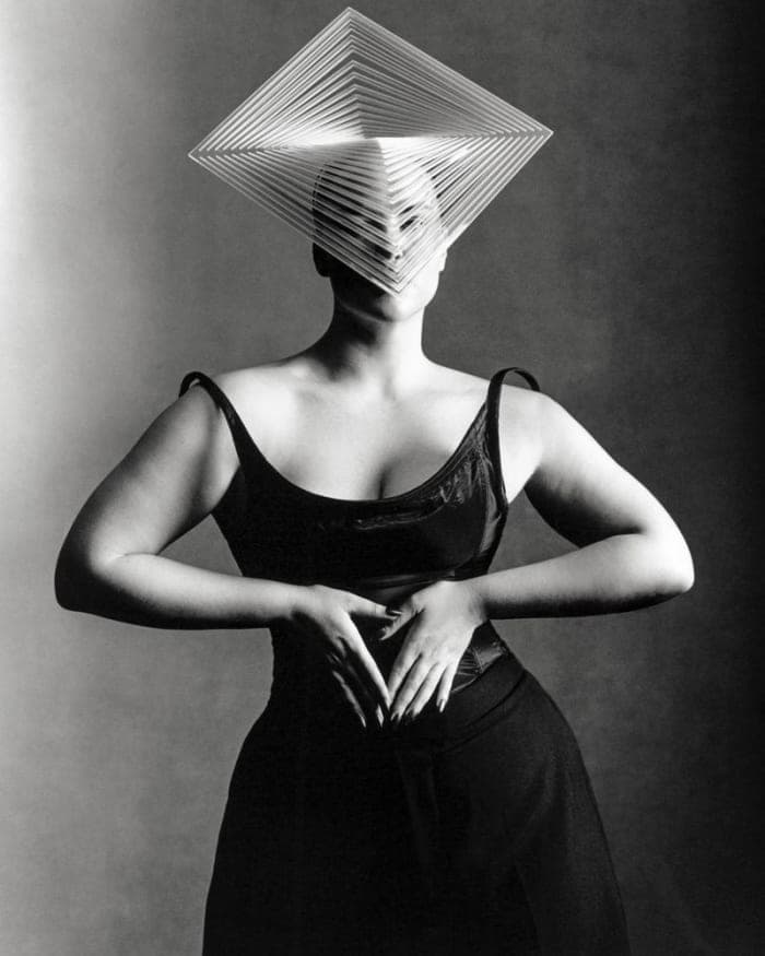 philip-treacy-archive-5.jpg